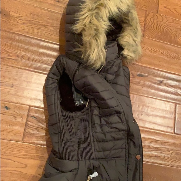 NWT Special One fur trimmed vest - Picture 2 of 6